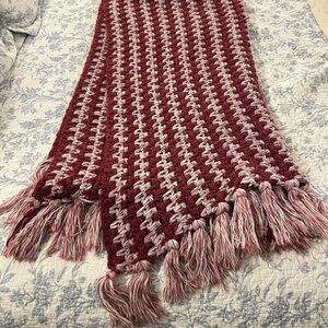 CROCHETED BLANKET BURGUNDY AND‎ WHITE SOFT HANDMADE